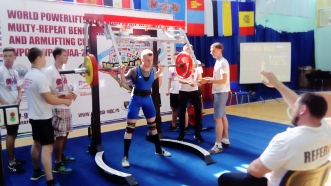 Спортсмены из клуба ДЮКБИ Спортсмен из клуба ДЮКБИ