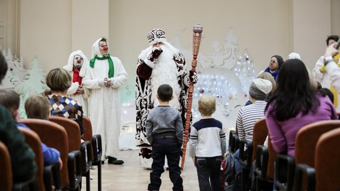 elka_d-moroz_-ag-moskva Снежная мануфактура