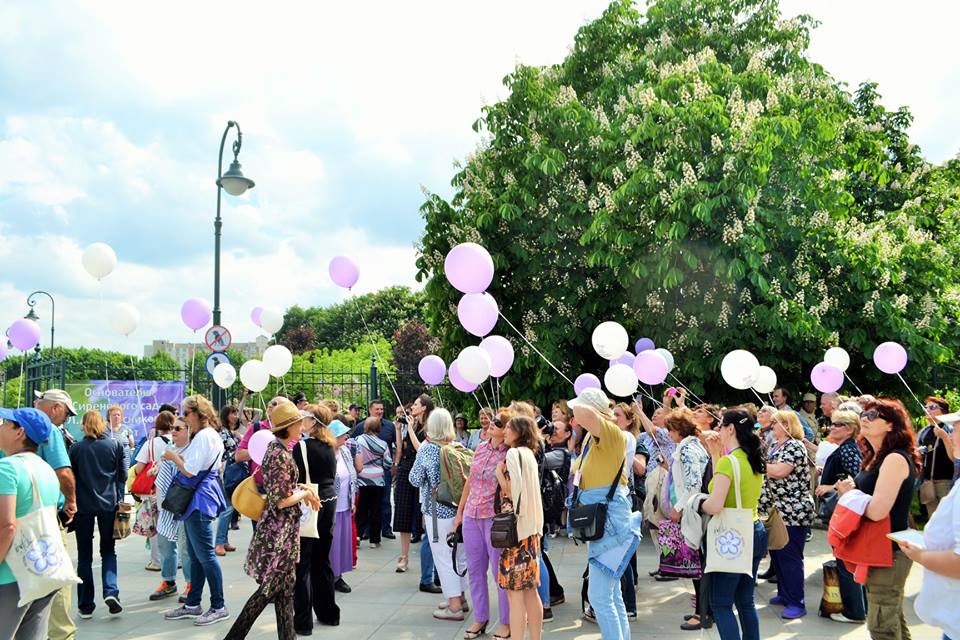 в сиреневом саду 