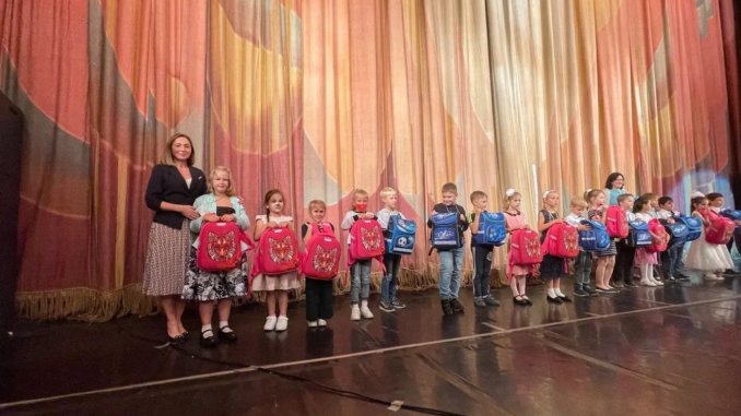 праздник двести первоклассников