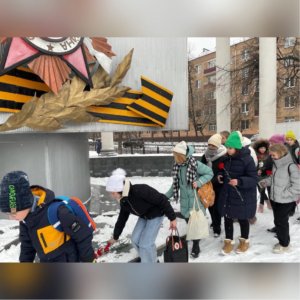 цветы к стеле