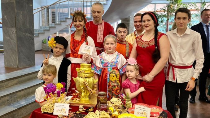 блины1 золотой самовар