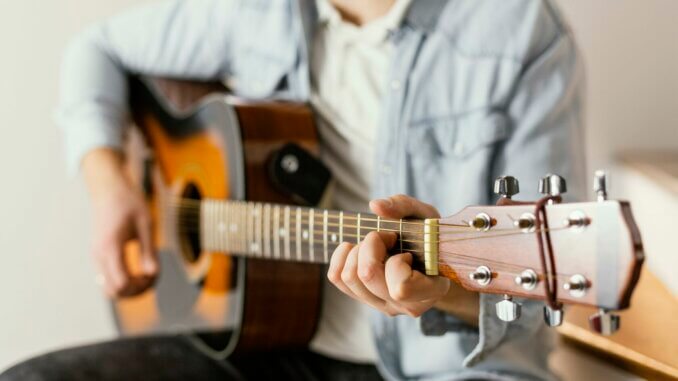close-up-musician-pl