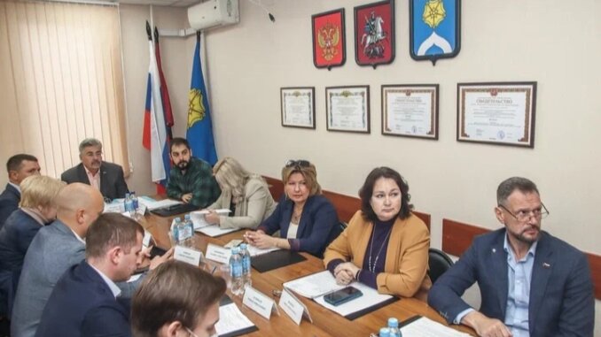 мс депутат избиратели