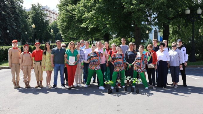 дубовая аллея