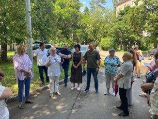 отсутствие сетевого магазина