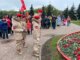 более семиста подписей