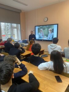 детским хирургом