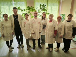 гуманитарную поездку врачей