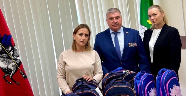 наборы канцелярских принадлежностей